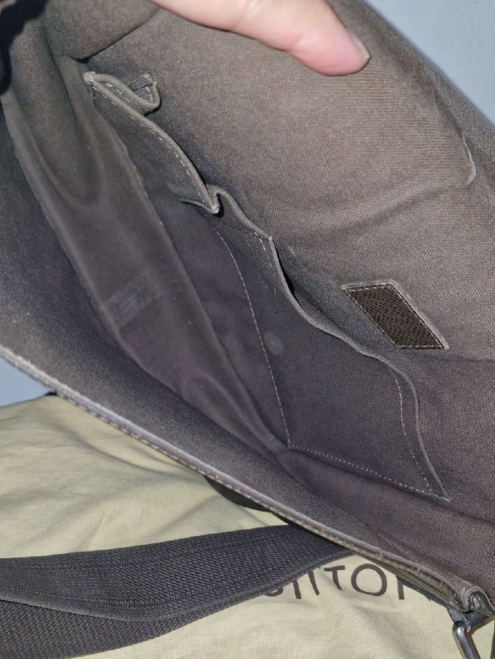 Louis Vuitton Dark Brown Taiga Leather Messenger Bag - Picture 9 of 12
